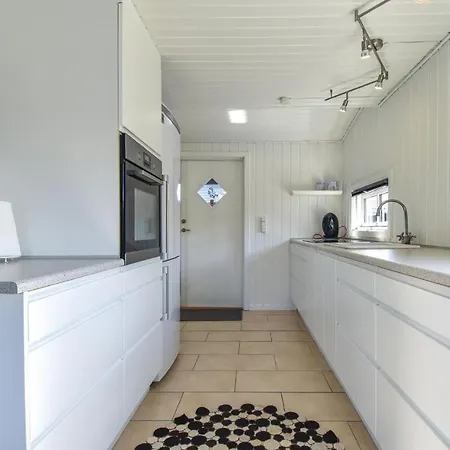 Nice In W/ 1 Bedrooms Otterup